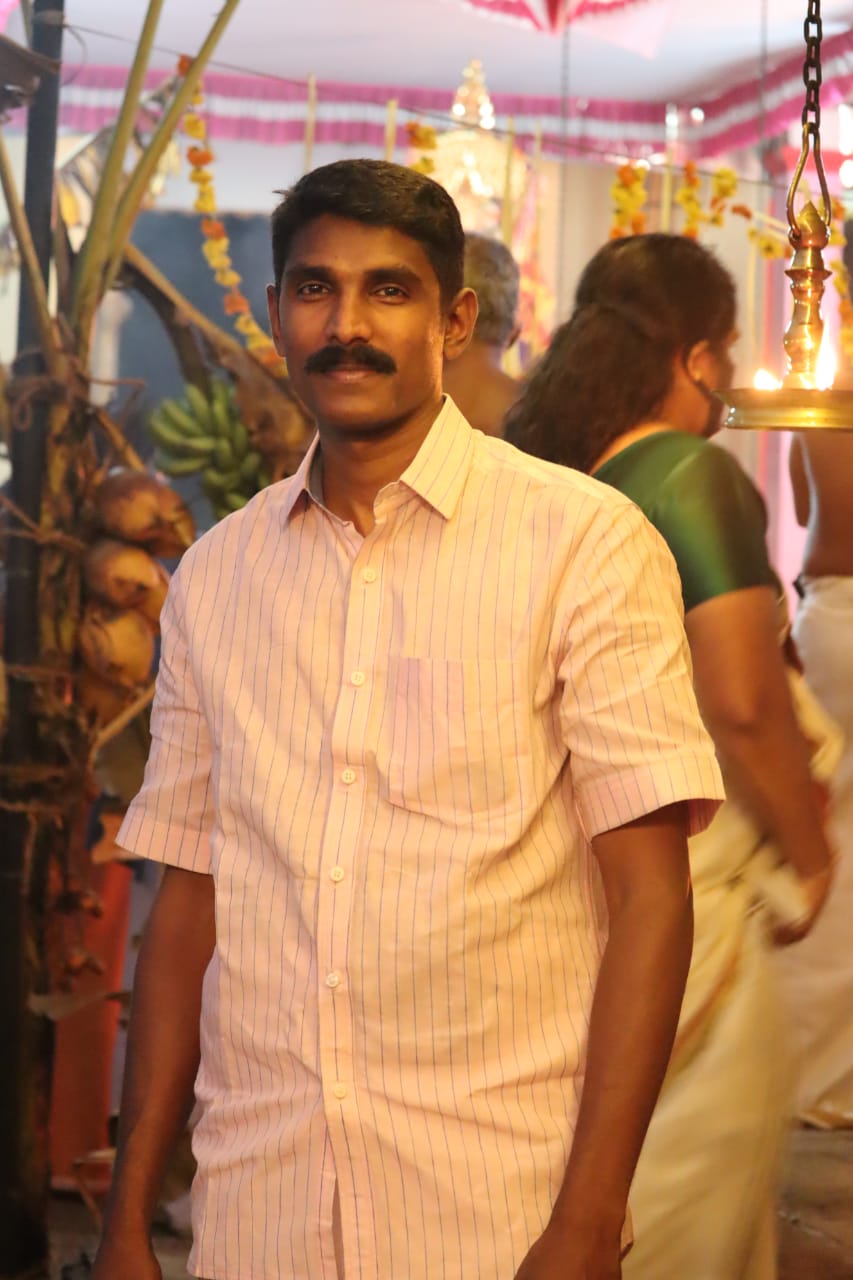 Supervisor / Store Manager Matrimony Groom, customer reference - UK2021308938 Supervisor / Store Manager Matrimony Groom, customer reference - UK2021308938