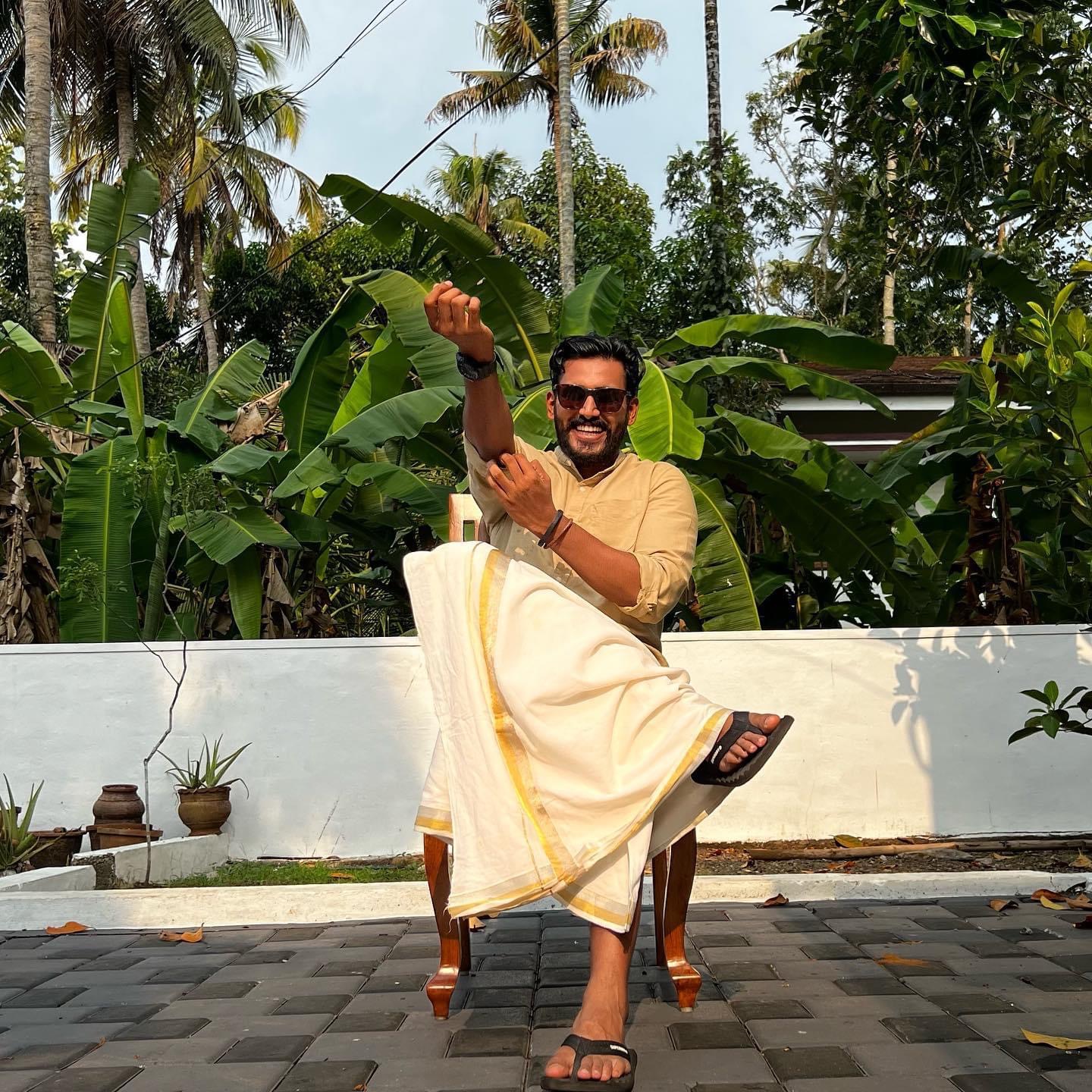 Administrative Professional Matrimony Groom, customer reference - UK2023603781 Administrative Professional Matrimony Groom, customer reference - UK2023603781