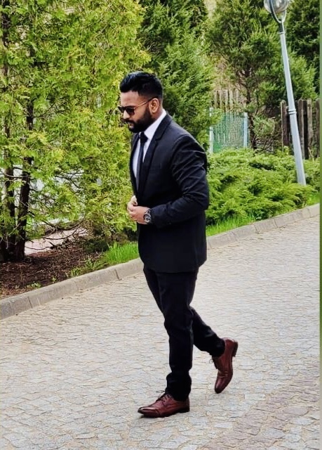 Logistics Professional Matrimony Groom, customer reference - UK2025106370