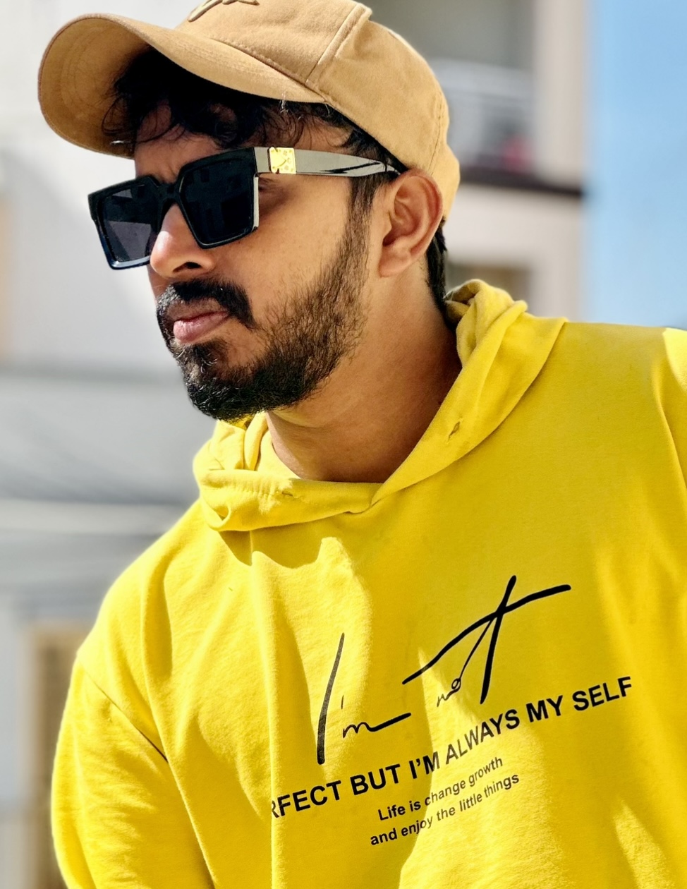 Administrative Professional Matrimony Groom, customer reference - UK2025434198 Administrative Professional Matrimony Groom, customer reference - UK2025434198