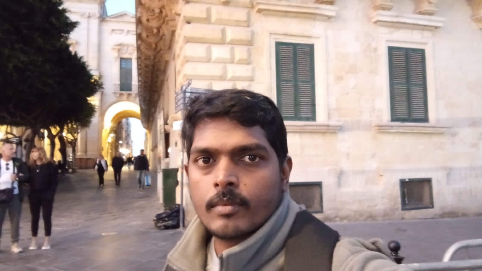 UK2025756571